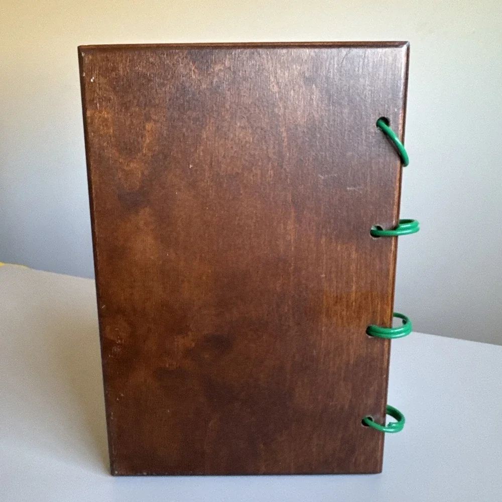 Vtg 1972 Southern Cook Book 250 Recipes Claire Davidow Wooden Cover Paperback